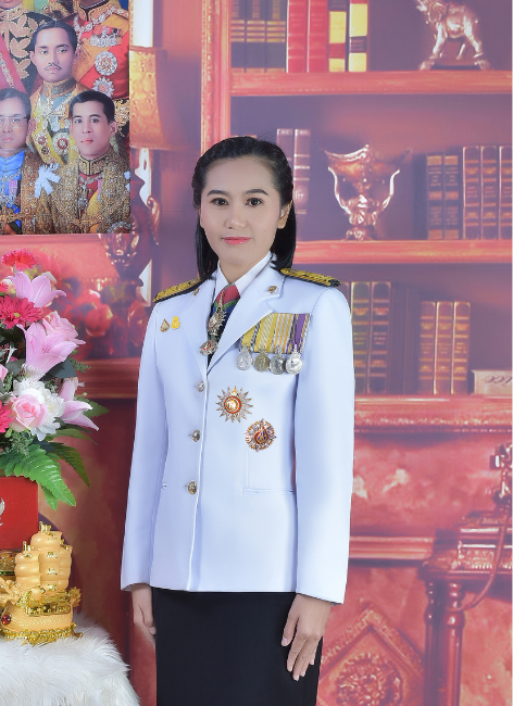 นางสาวแพรวพรรณ วิฆเนศ