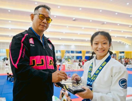 ขอแสดงความยินดีกับนักเรียน นางสาวพิมพ์ลภัส ตันติวัฒน์ นักเรียนชั้น ม.6/5